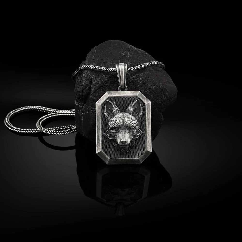 Fox medallion tag necklace men's personality hip-hop retro gift pendant sweater chain Nordic ins style
Fox medallion tag necklace men's personality hip-hop retro gift pendant sweater chain Nordic ins style