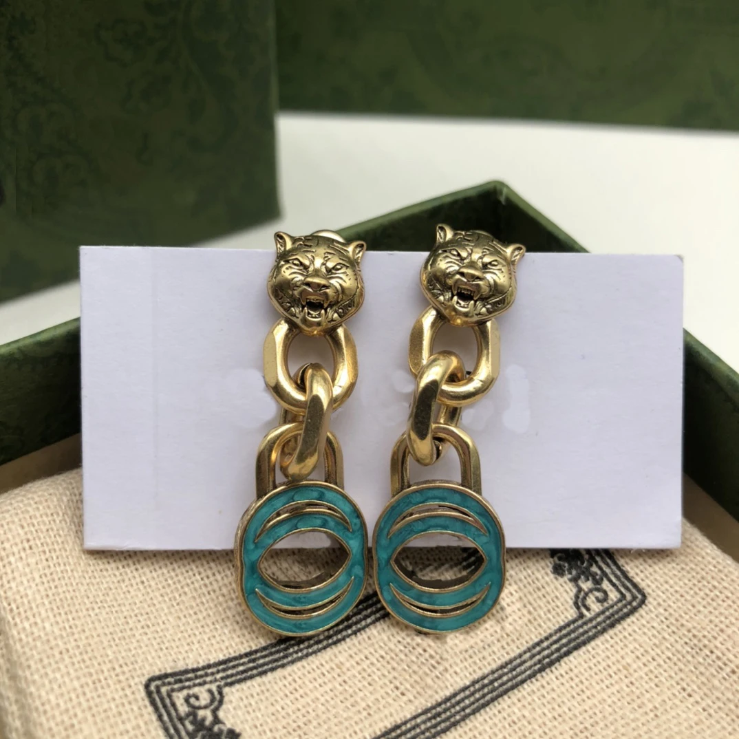 Tiger Head Earrings romantic 2021 popular postage free gold earrings 100% Sterling Silver S925 women's jewelry personalized gift
Tiger Head Earrings romantic 2021 popular postage free gold earrings 100% Sterling Silver S925 women's jewelry personalized gift