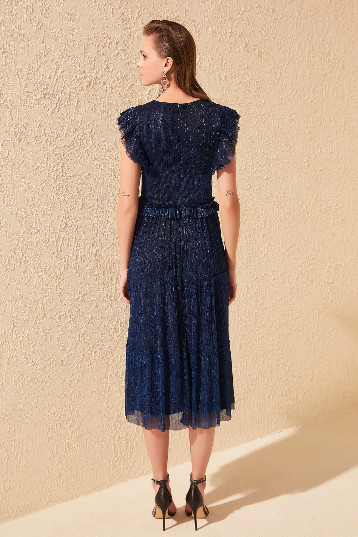 Trendyol Lacing Detail Dress TPRSS20EL0313
Trendyol Lacing Detail Dress TPRSS20EL0313