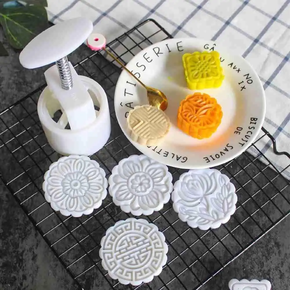 1pc Variety Of Hand Pressure Mooncake Mold Set 50/100g Diy Supplies Festival Pressure Fondant Kitchen Mould Moon Cake Mid A X7o7
1pc Variety Of Hand Pressure Mooncake Mold Set 50/100g Diy Supplies Festival Pressure Fondant Kitchen Mould Moon Cake Mid A X7o7