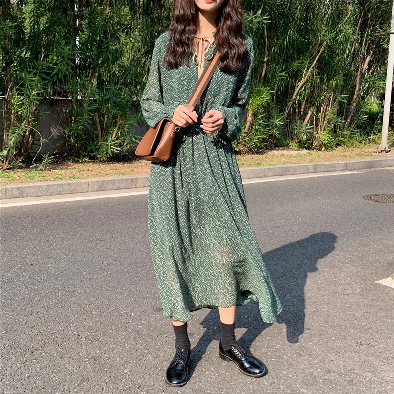 Vintage Green Dress Spring Women Elastic Waist Lace Up Polka Dot Female Long Dress 2021 Summer A-line Vestidos Femme 
Vintage Green Dress Spring Women Elastic Waist Lace Up Polka Dot Female Long Dress 2021 Summer A-line Vestidos Femme