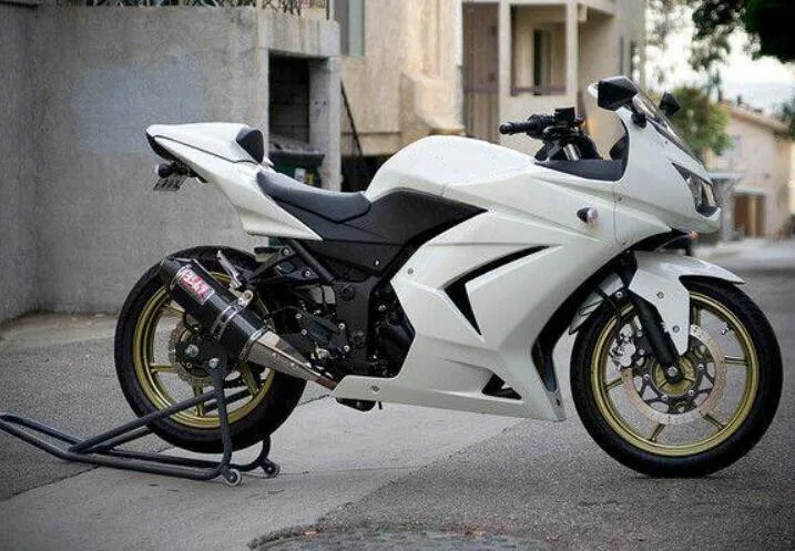 Новый комплект обтекателей для Kawasaki 2008-2014 Ninja 250R ZX250 комплект обтекателей из АБС-пластика EX250 08-14 + крышка бака
Новый комплект обтекателей для Kawasaki 2008-2014 Ninja 250R ZX250 комплект обтекателей из АБС-пластика EX250 08-14 + крышка бака