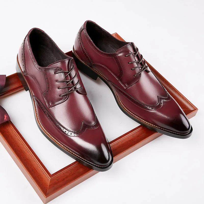 New high-end private custom-made men's genuine leather formal shoes, British trendy pointed toe shoes Brock casual shoes
New high-end private custom-made men's genuine leather formal shoes, British trendy pointed toe shoes Brock casual shoes