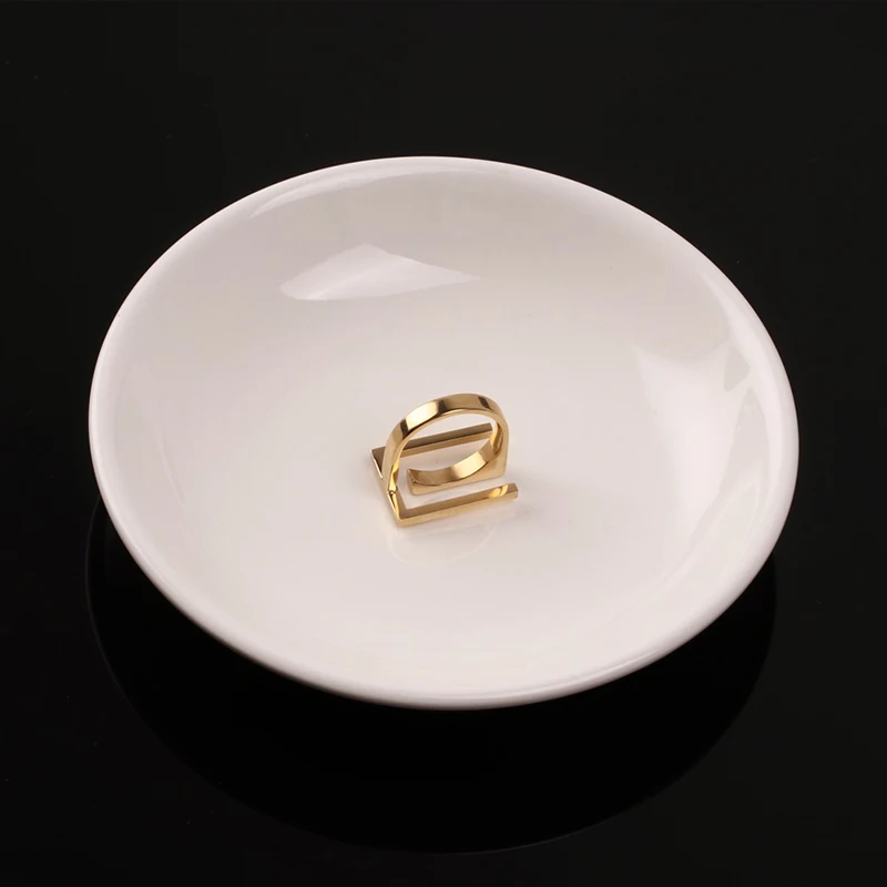 2021 New Gold ins Fashion Geometric Square Irregular Hollow Line Adjustable Open Rings for Women Girl Party Jewelry
2021 New Gold ins Fashion Geometric Square Irregular Hollow Line Adjustable Open Rings for Women Girl Party Jewelry