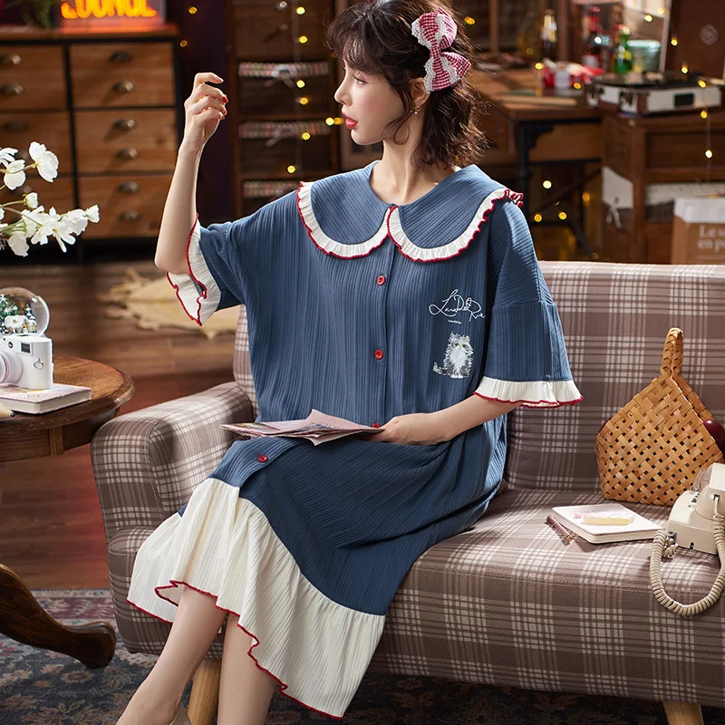 Knee-Length Sexy Cardigan Women Sleepwear Cute Cartoon Couple Avatar Nightwear Loose Gray Homewear Home Style Cotton Nightdress 
Knee-Length Sexy Cardigan Women Sleepwear Cute Cartoon Couple Avatar Nightwear Loose Gray Homewear Home Style Cotton Nightdress