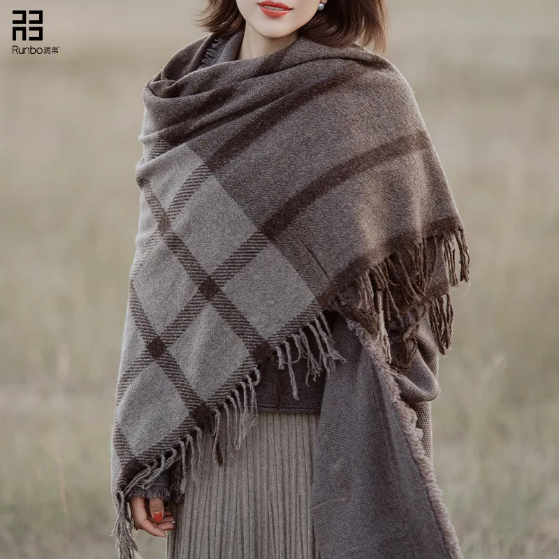 2021European autumn and winter New Retro square scarf blanket shawl dual purpose women's coffee BeigeScarf Plaid pure wool scarf
2021European autumn and winter New Retro square scarf blanket shawl dual purpose women's coffee BeigeScarf Plaid pure wool scarf