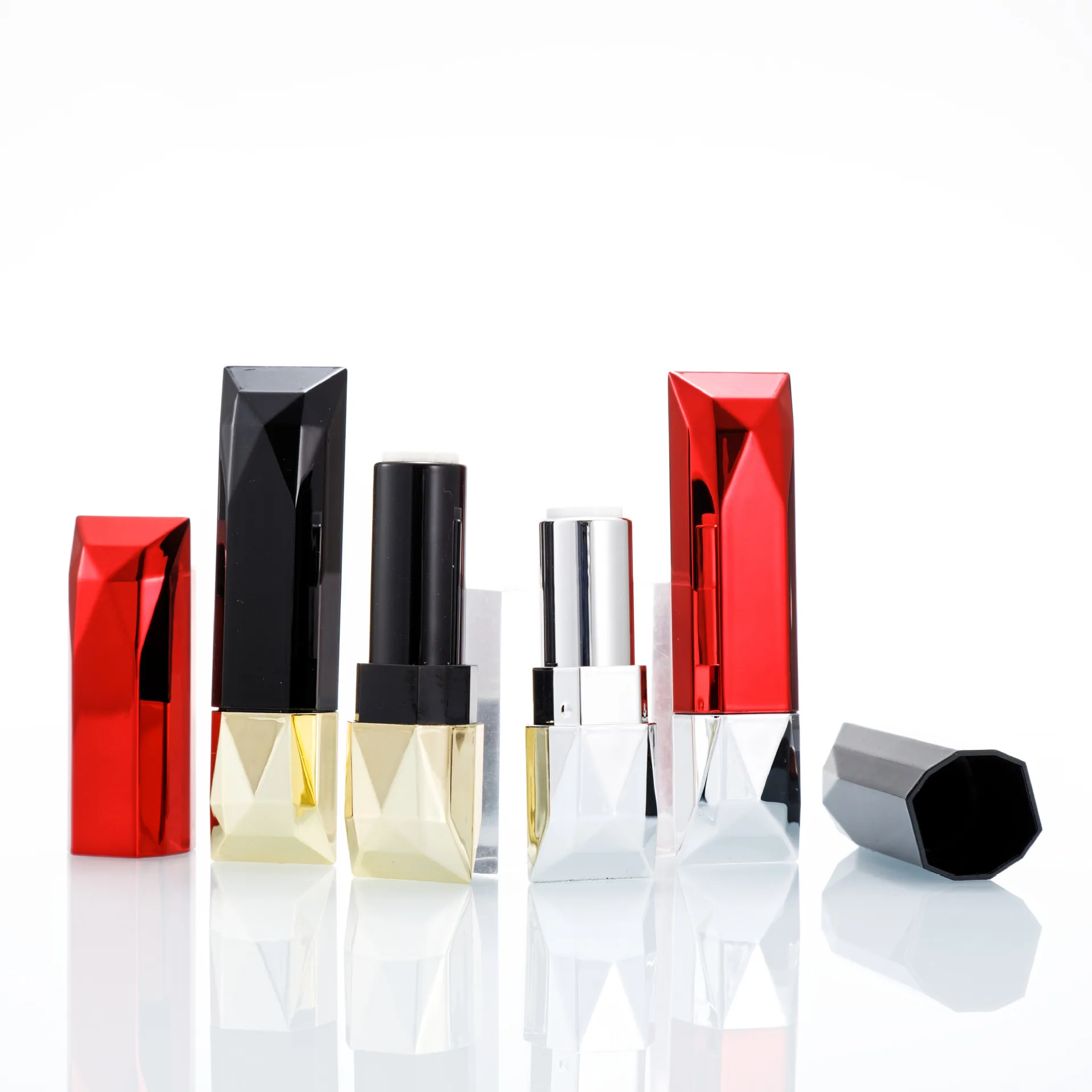 DIY Lipstick Tube Empty Tube Diamond Diamond Square Homemade Lipstick Shell Material Lipstick Container 12.1mm
DIY Lipstick Tube Empty Tube Diamond Diamond Square Homemade Lipstick Shell Material Lipstick Container 12.1mm