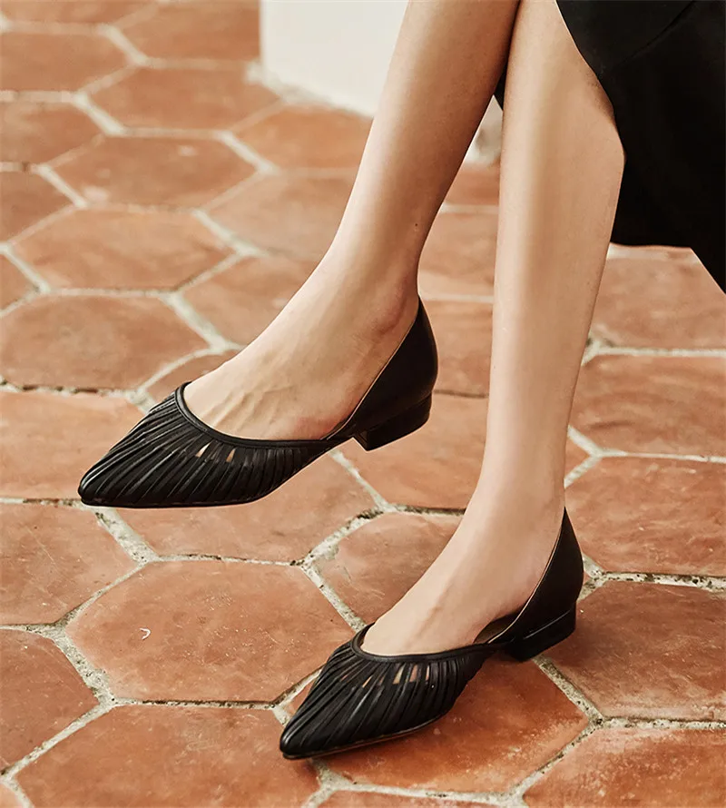 FEDONAS Classic Design Women Sheepskin Leather Party Pointed Toe Sweet 2021 Square Heels New Arrival 2021 Shoes Woman Size 3-9
FEDONAS Classic Design Women Sheepskin Leather Party Pointed Toe Sweet 2021 Square Heels New Arrival 2021 Shoes Woman Size 3-9