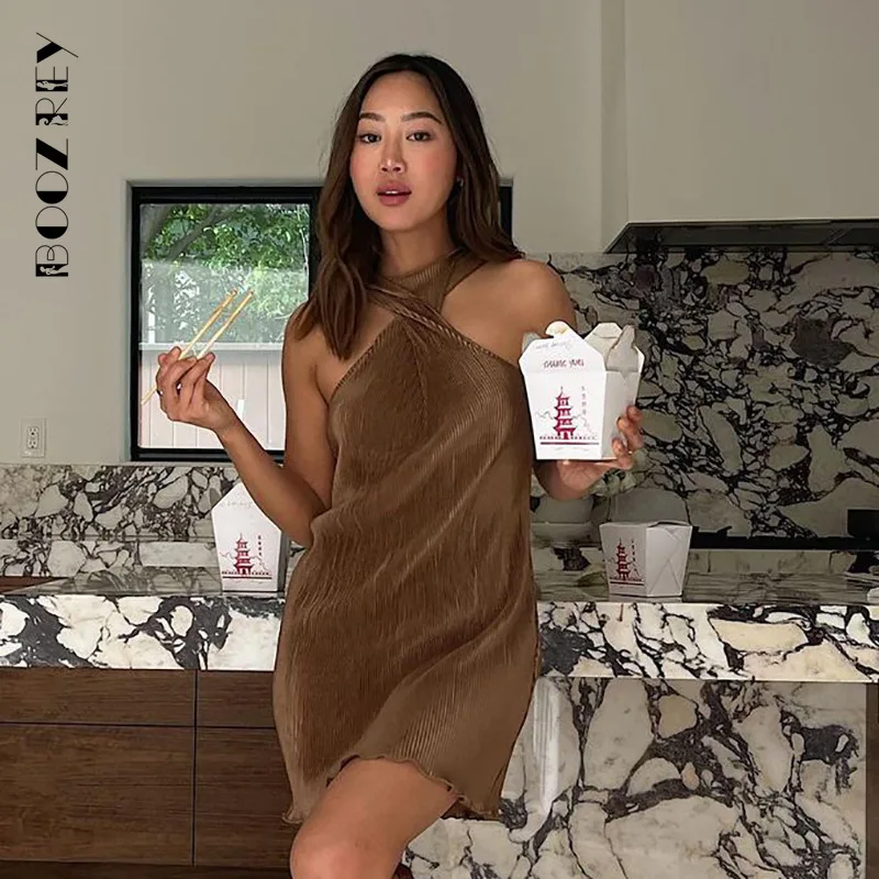 BoozRey Cross Halter Off Shoulder Loose Mini Dress Summer Sleeveless 2021 Solid Women Street Club Party Outfits Bodycon Dress
BoozRey Cross Halter Off Shoulder Loose Mini Dress Summer Sleeveless 2021 Solid Women Street Club Party Outfits Bodycon Dress