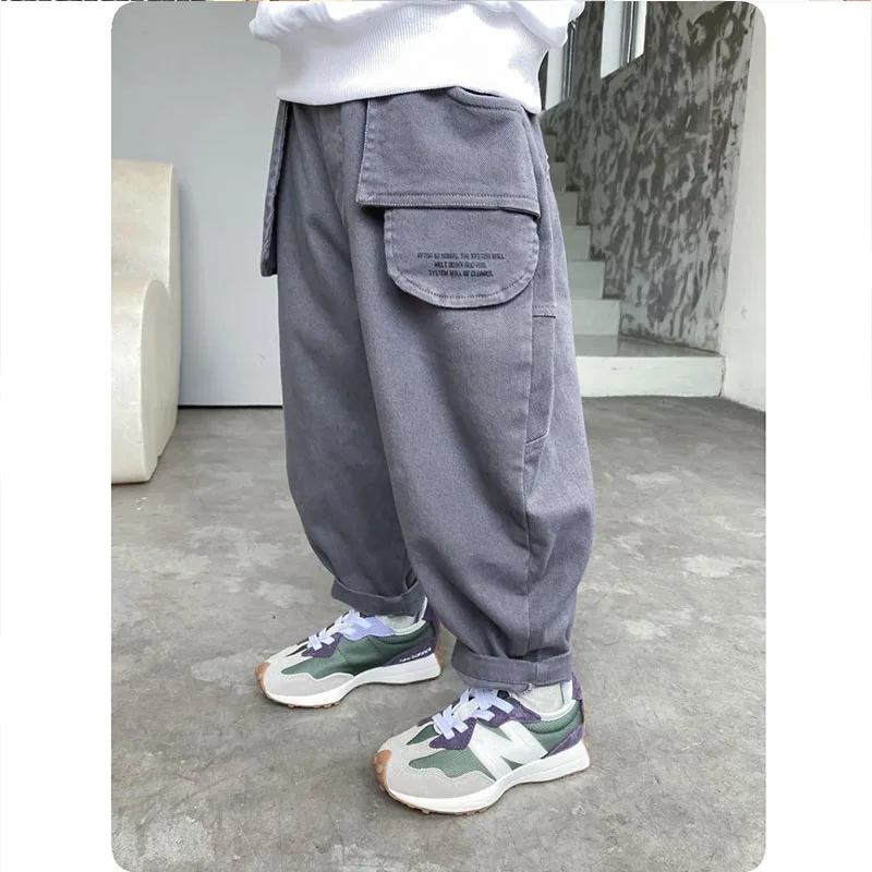 Autumn Korean Style 2021 Solid Color Elastic Pocket Wide Leg Kids Casual Sports Boys Pants Loose Trousers Baby Boy Bottoms
Autumn Korean Style 2021 Solid Color Elastic Pocket Wide Leg Kids Casual Sports Boys Pants Loose Trousers Baby Boy Bottoms