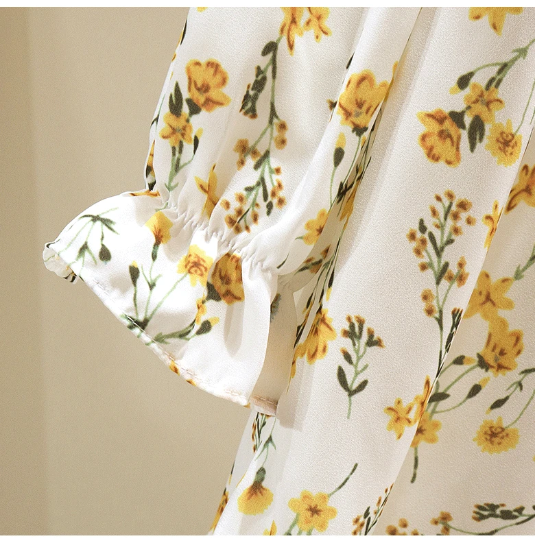 2020 Summer Cute Sweet Tops Women Flare Sleeve Korean Japanese Preppy Style Girls Floral Printed Chiffon Bow Tie Top Blouse E923
2020 Summer Cute Sweet Tops Women Flare Sleeve Korean Japanese Preppy Style Girls Floral Printed Chiffon Bow Tie Top Blouse E923