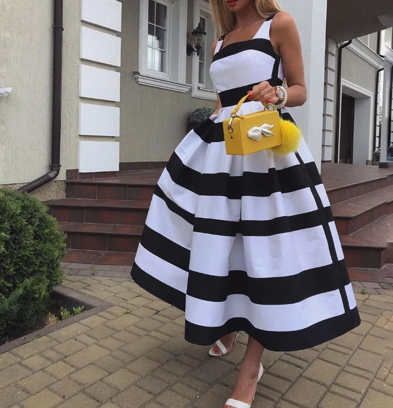 Лидер продаж, осенне-зимнее черно-белое Полосатое платье без рукавов, новое модное винтажное Короткое бальное платье
Лидер продаж, осенне-зимнее черно-белое Полосатое платье без рукавов, новое модное винтажное Короткое бальное платье