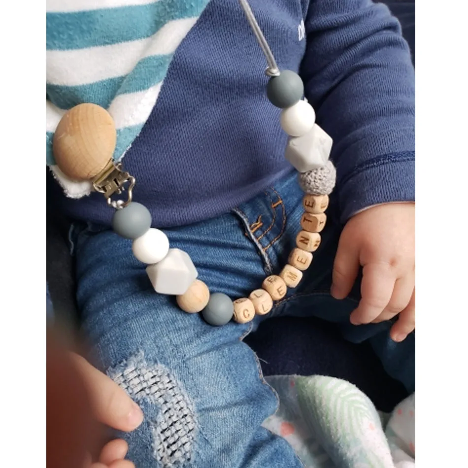 Custom Baby Personalize Name pacifier Clip Silicone Beech Beads Binky Clip Pacifier Chain Chew Baby Teether Toys Nipple Holder
Custom Baby Personalize Name pacifier Clip Silicone Beech Beads Binky Clip Pacifier Chain Chew Baby Teether Toys Nipple Holder