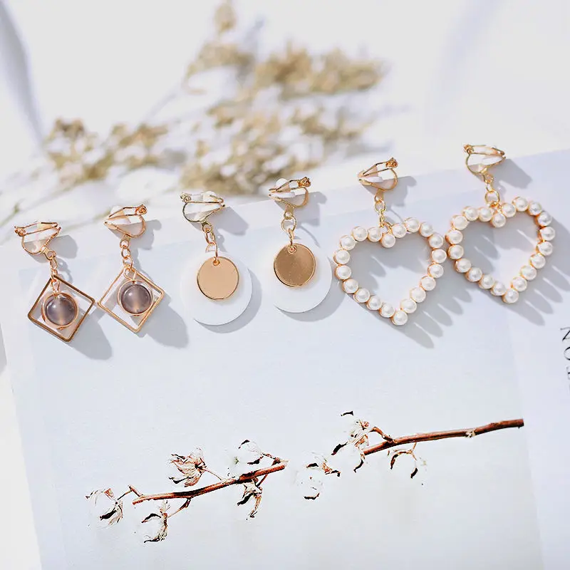 Earrings Set For Women Big Geometric Korea Style Clip on Earrings No Pierced Simple Style Earrings Womens Jewelry
Earrings Set For Women Big Geometric Korea Style Clip on Earrings No Pierced Simple Style Earrings Womens Jewelry