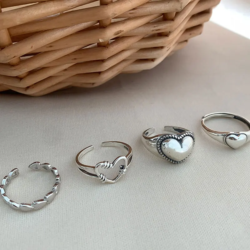 MEYRROYU 925 Sterling Silver Ladies Exquisite Fashion Trend Retro Love Heart Hollow Ring High Quality Jewelry Gift Wholesale
MEYRROYU 925 Sterling Silver Ladies Exquisite Fashion Trend Retro Love Heart Hollow Ring High Quality Jewelry Gift Wholesale