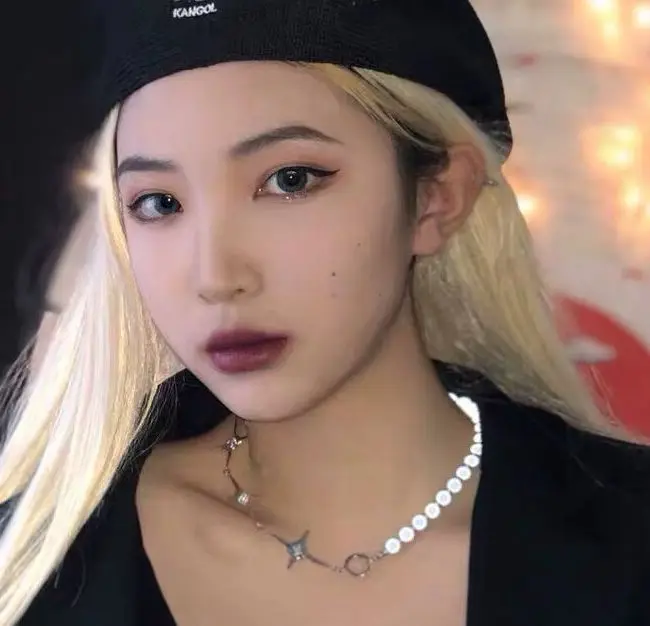 12pcs/lot Fashion Pearl Necklace Female Spring and Summer New Light Luxury Niche High-end Clavicle Chain Necklace Female
12pcs/lot Fashion Pearl Necklace Female Spring and Summer New Light Luxury Niche High-end Clavicle Chain Necklace Female