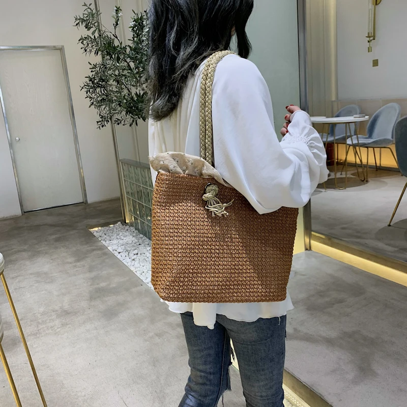 2021 Day Clutch Thick Gold Chains Dumpling Clip Purse Bag Women Cloud Underarm Shoulder Bag Pleated Baguette Pouch Totes Handbag
2021 Day Clutch Thick Gold Chains Dumpling Clip Purse Bag Women Cloud Underarm Shoulder Bag Pleated Baguette Pouch Totes Handbag