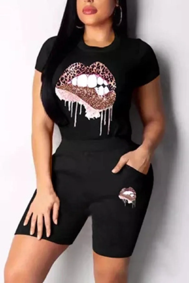 Modx2021 summer fashion new short sleeved shorts casual sports suit leopard lips two piece tight six colors
Modx2021 summer fashion new short sleeved shorts casual sports suit leopard lips two piece tight six colors