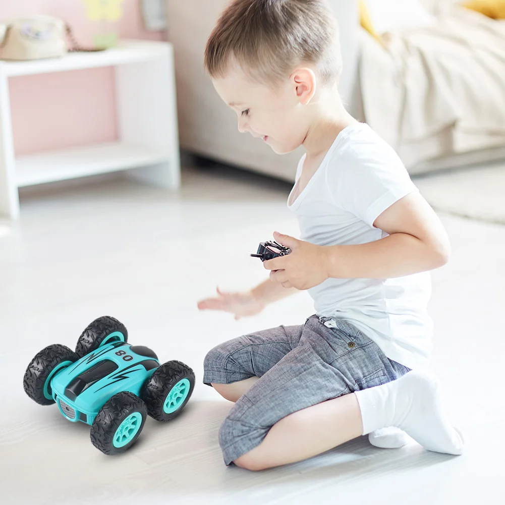 Мини-игрушечный автомобиль С четырехколесным приводом, 2,4 ГГц, Радиоуправляемый высокоскоростной двухсторонний трюк, внедорожник, скалола...
Мини-игрушечный автомобиль С четырехколесным приводом, 2,4 ГГц, Радиоуправляемый высокоскоростной двухсторонний трюк, внедорожник, скалола...