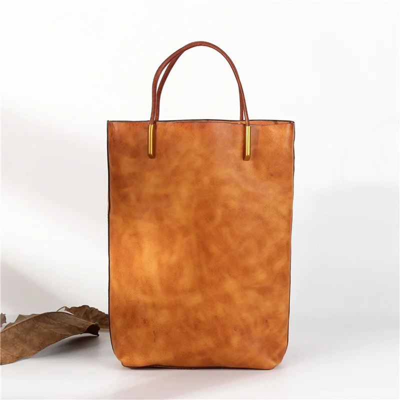 Leather women's literature and art handbag and commuting niche vegetable tanning Tote Bag
Leather women's literature and art handbag and commuting niche vegetable tanning Tote Bag