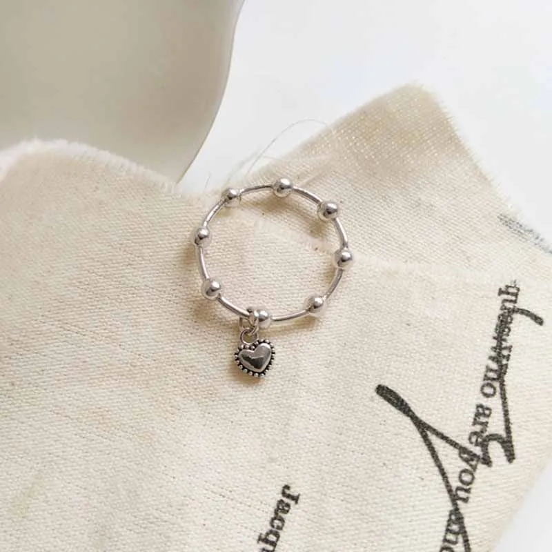 2021 New Trendy Silver Metal Small Retro Love Pendant Ring Female Korean Personality Ring Ring for Women Gifts for Girlfriend
2021 New Trendy Silver Metal Small Retro Love Pendant Ring Female Korean Personality Ring Ring for Women Gifts for Girlfriend