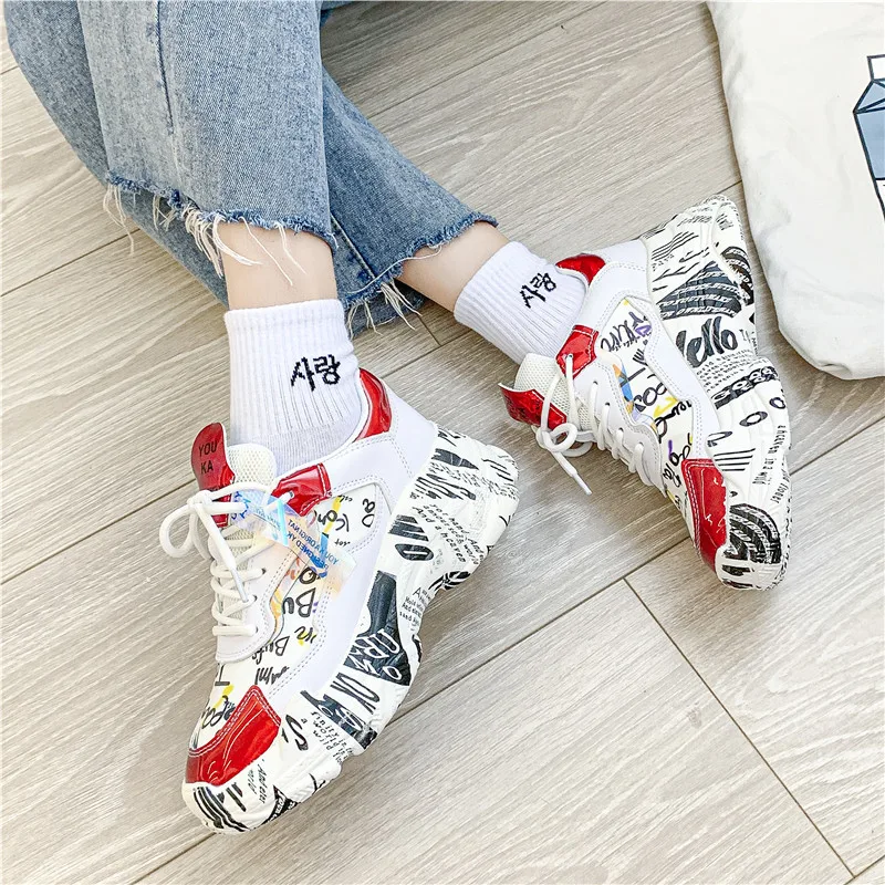 Platform Casual Shoes Female Lace Up Chunky Sneakers Women Shoes Woman Graffiti Vulcanized Shoes Leather Loafers Ladies Flats
Platform Casual Shoes Female Lace Up Chunky Sneakers Women Shoes Woman Graffiti Vulcanized Shoes Leather Loafers Ladies Flats
