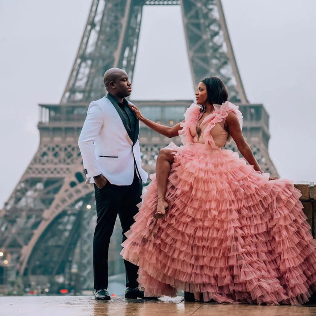 Sexy Deep V-Neck Wedding Dresses for Bride Ruffle Sleeve Floor Length Dress Tulle See-Through Dress With Slit Elegant Gowns
Sexy Deep V-Neck Wedding Dresses for Bride Ruffle Sleeve Floor Length Dress Tulle See-Through Dress With Slit Elegant Gowns
