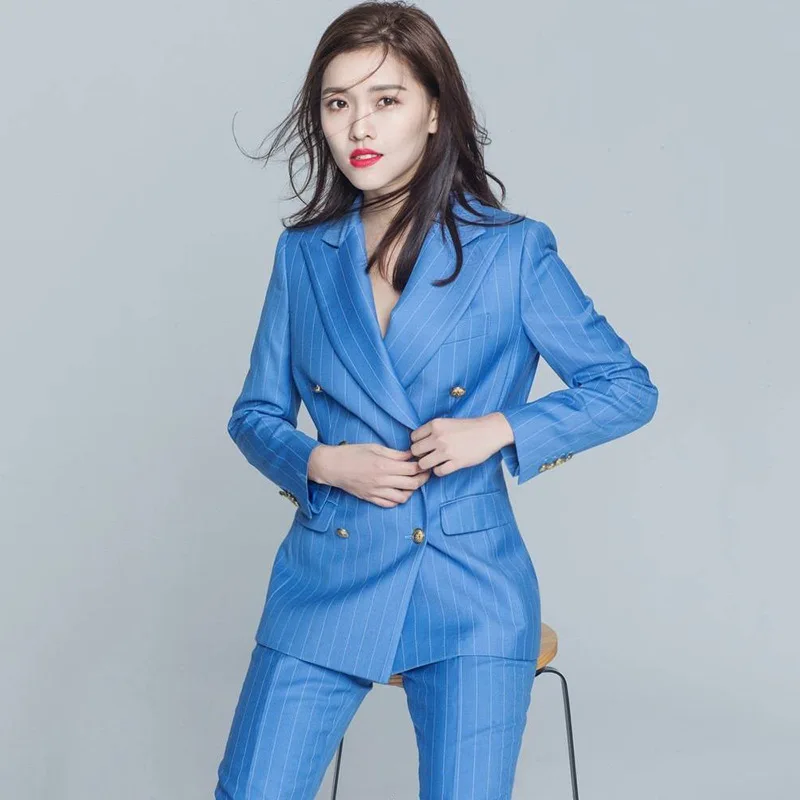 Женский офисный костюм из двух предметов синий пиджак в полоску с отложным