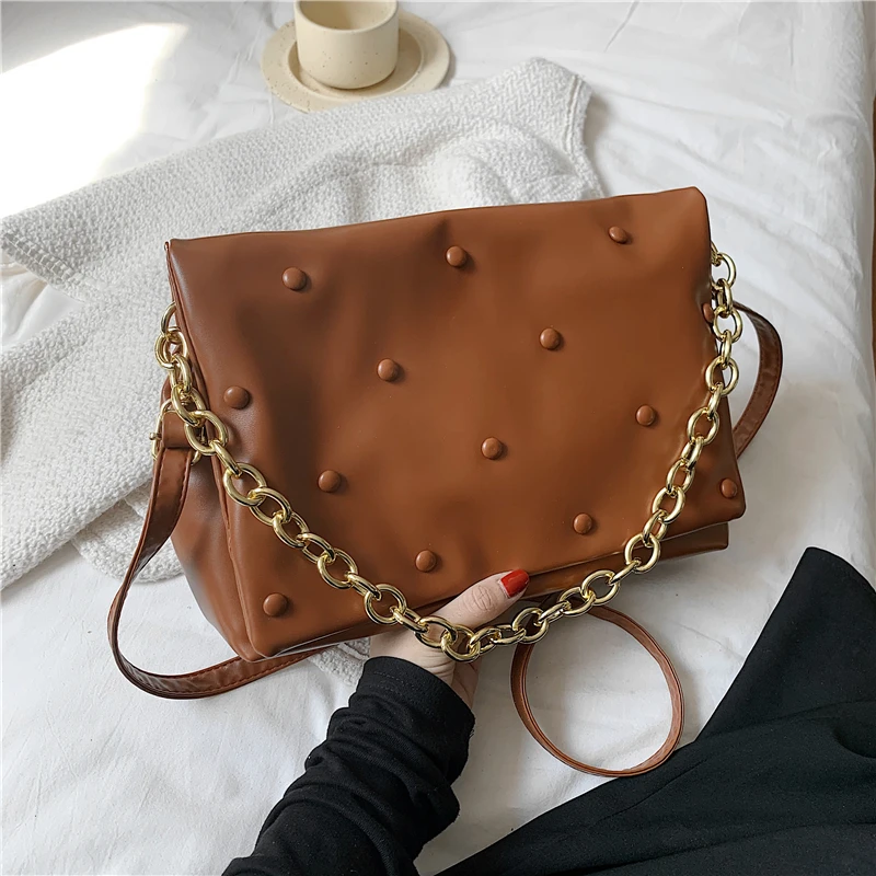 Vintage Soft Studded Chain Shoulder Bags For Women Brand Designer Large Capacity Crossbody Satchel Ladies Handbags Trends 2021
Vintage Soft Studded Chain Shoulder Bags For Women Brand Designer Large Capacity Crossbody Satchel Ladies Handbags Trends 2021
