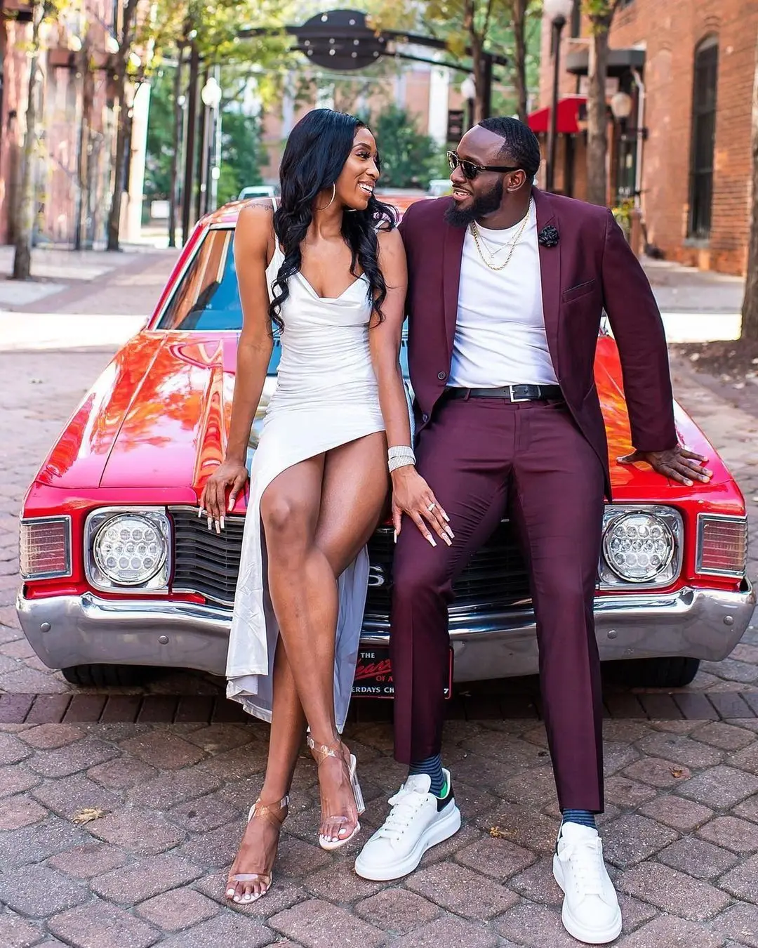 (Пиджак + брюки) Новый дизайн мужской костюм бордового цвета из 2 предметов для шафера на свадьбу официальный костюм для выпусквечерние вече... 
(Пиджак + брюки) Новый дизайн мужской костюм бордового цвета из 2 предметов для шафера на свадьбу официальный костюм для выпусквечерние вече...