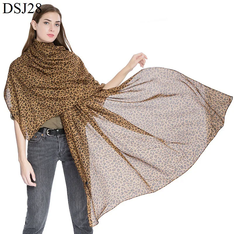 women scarf silk scarves shawls lady wraps soft decorative for heair bags girl bufanda seda mujer cabello bolsa echarpe ete soie
women scarf silk scarves shawls lady wraps soft decorative for heair bags girl bufanda seda mujer cabello bolsa echarpe ete soie