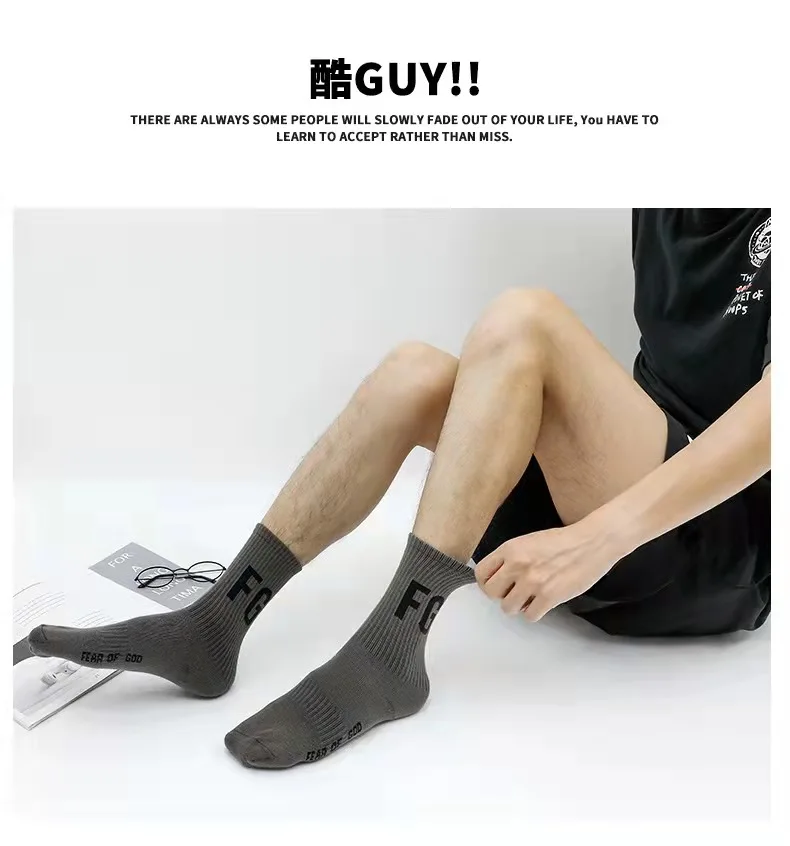2022 New Tide Brand FG Letter Embroidery Socks Pure Cotton Trend High Street Sports Hip-Hop Couple Men Women Ins ESS Present
2022 New Tide Brand FG Letter Embroidery Socks Pure Cotton Trend High Street Sports Hip-Hop Couple Men Women Ins ESS Present