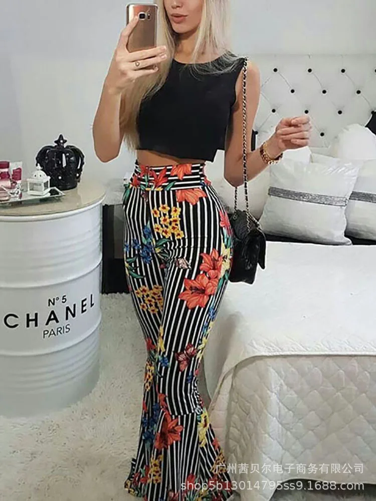 2021 Women's New Style Printed Sexy Casual Sleeveless Navel Bare Fashion Striped Casual Suit
2021 Women's New Style Printed Sexy Casual Sleeveless Navel Bare Fashion Striped Casual Suit