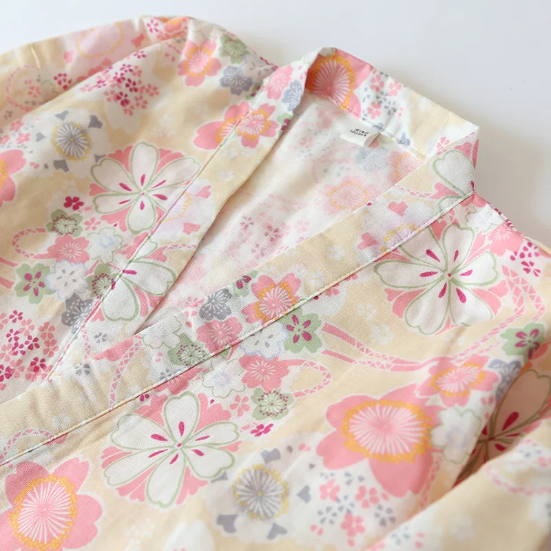 QSROCIO Summer Women's Pajamas Set Cute Flower Print Kimono Sleepwear Natural Cotton Yarn Nightie Leisure Home Clothes Nightwear
QSROCIO Summer Women's Pajamas Set Cute Flower Print Kimono Sleepwear Natural Cotton Yarn Nightie Leisure Home Clothes Nightwear