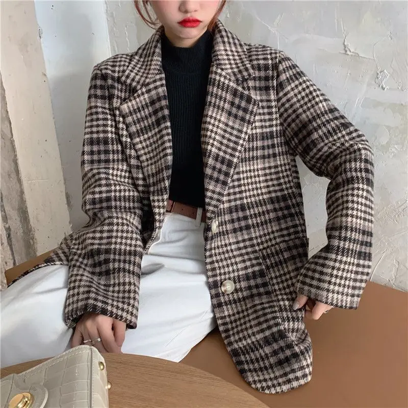 Retro Plaid Suit Women Nice Spring And Autumn Hot Korean Vogue And Elegant Design Sense Loose Suit Collar Casual Jacket
Retro Plaid Suit Women Nice Spring And Autumn Hot Korean Vogue And Elegant Design Sense Loose Suit Collar Casual Jacket
