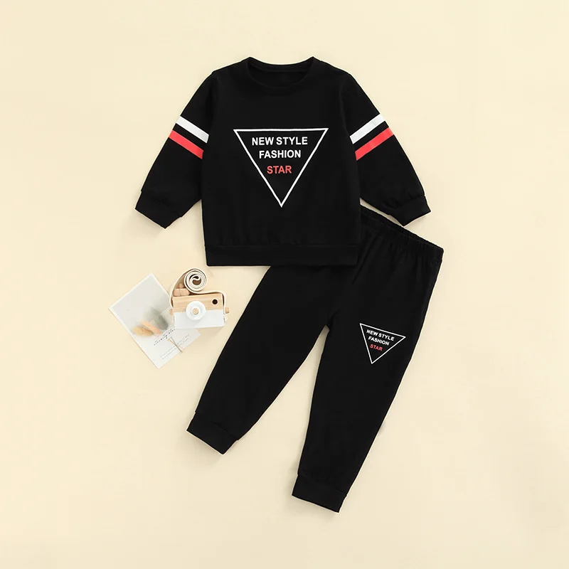 Autumn Winter Kids Boys Casual Two-piece Clothes Set Black Printed Pattern Pullover and Elastic Waist Trousers, 2-7 Years 
Autumn Winter Kids Boys Casual Two-piece Clothes Set Black Printed Pattern Pullover and Elastic Waist Trousers, 2-7 Years