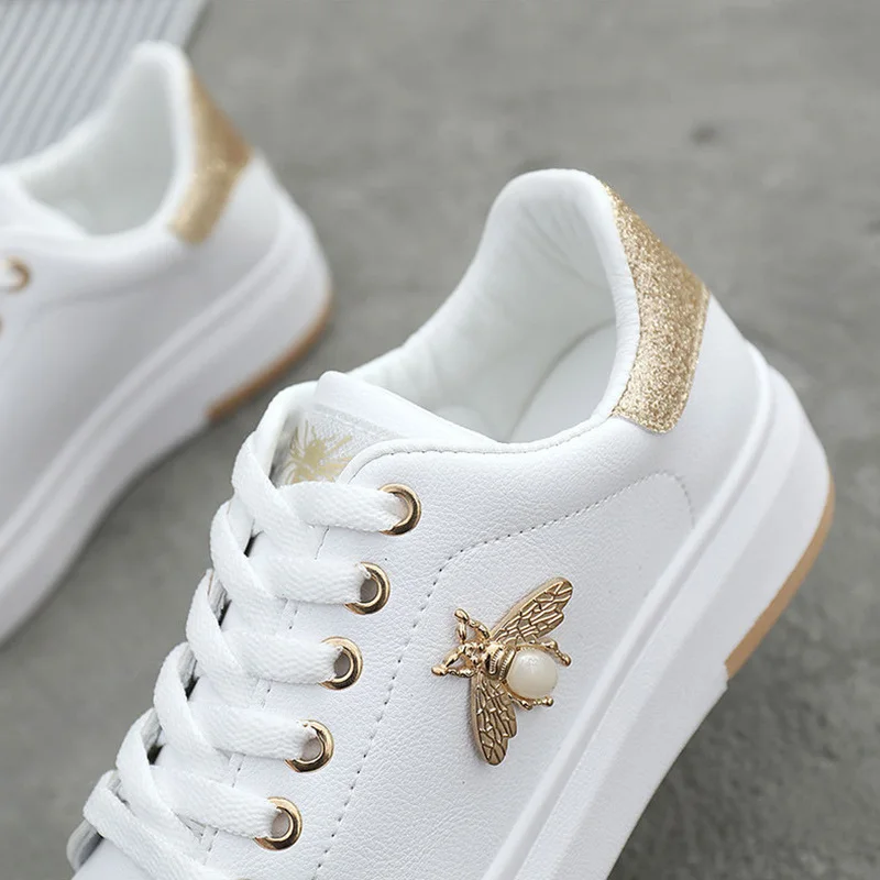 Women Casual Shoes 2019 Autumn Women Sneakers Fashion Breathable PU Leather Platform White Women Shoes Soft Footwear For Female
Women Casual Shoes 2019 Autumn Women Sneakers Fashion Breathable PU Leather Platform White Women Shoes Soft Footwear For Female