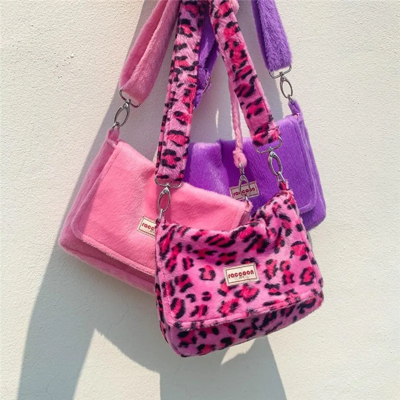 NEW Autumn/Winter Bag Women New Ins Fashion Plush Leopard Shoulder Messenger Bag All-match Girls Lady Square Sling Bag
NEW Autumn/Winter Bag Women New Ins Fashion Plush Leopard Shoulder Messenger Bag All-match Girls Lady Square Sling Bag