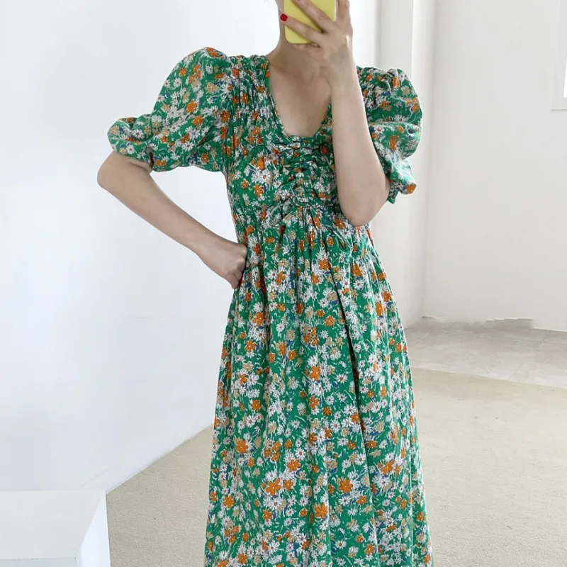 Summer Elegant V-Neck Floral Green Dress 2021 Robe Puff Sleeve Loose Mixi Dress Female Vestidos
Summer Elegant V-Neck Floral Green Dress 2021 Robe Puff Sleeve Loose Mixi Dress Female Vestidos
