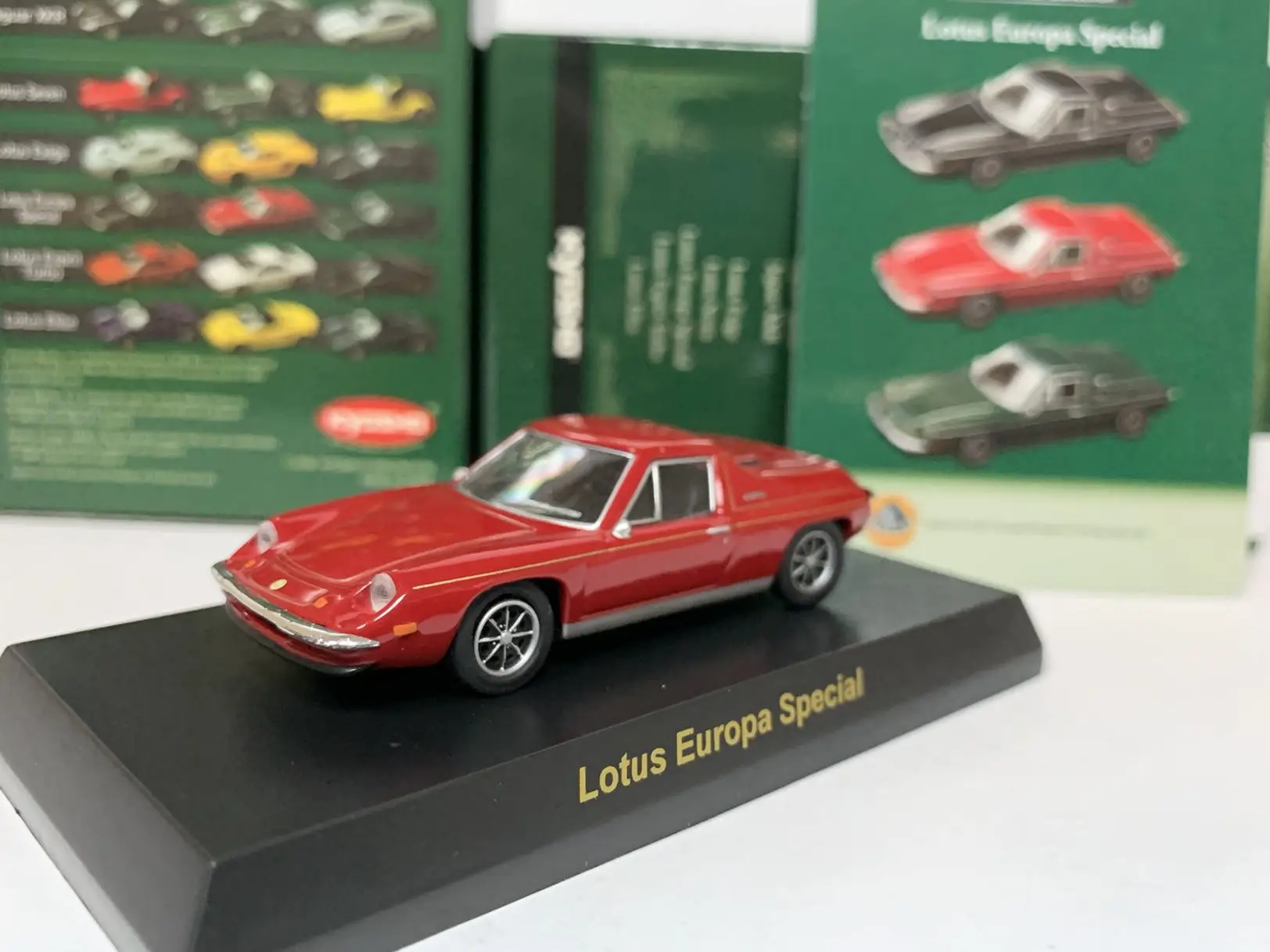 

Коллекция игрушечных моделей автомобилей из литого сплава особой коллекции KYOSHO Lotus Europe 1/64