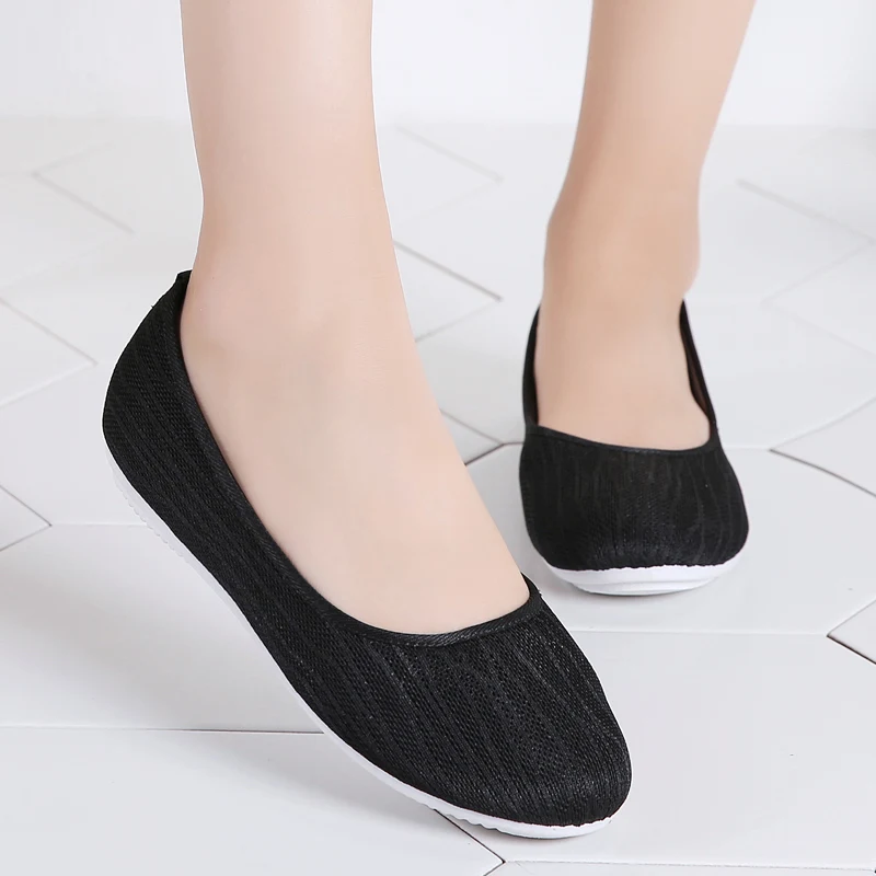 Spring Breathable Slip-on Casual Shoes Women Low-heeled Autumn Soft Flats Mother Loafers Ladies Non-slip Big Size Walking Shoes
Spring Breathable Slip-on Casual Shoes Women Low-heeled Autumn Soft Flats Mother Loafers Ladies Non-slip Big Size Walking Shoes