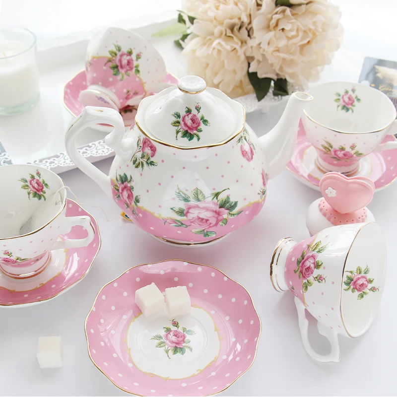 Coffee Tea Sets Top Quality Bone China Porcelain Coffee Cup Set Creative Gift British Tea Cup Sets 1 Pot and 4 Coffee cups
Coffee Tea Sets Top Quality Bone China Porcelain Coffee Cup Set Creative Gift British Tea Cup Sets 1 Pot and 4 Coffee cups