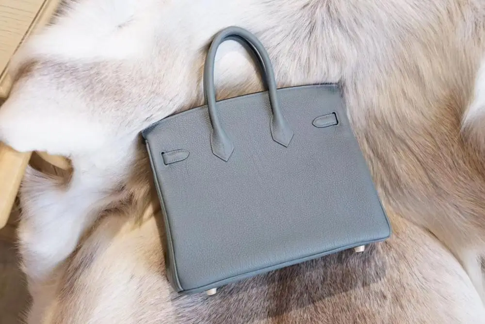 2020 luxury handbags woman bags designer genuine leather runway female Europe brand top quality
2020 luxury handbags woman bags designer genuine leather runway female Europe brand top quality