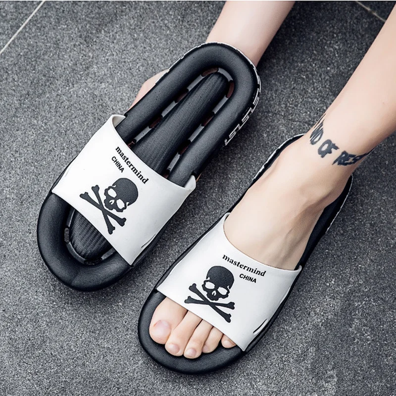 Summer Men'S Shoes Lightweight And Non-slip Slippers Indoor House Hollow Fashion Slippers Casual Beach Couple Slippers Slipper
Summer Men'S Shoes Lightweight And Non-slip Slippers Indoor House Hollow Fashion Slippers Casual Beach Couple Slippers Slipper