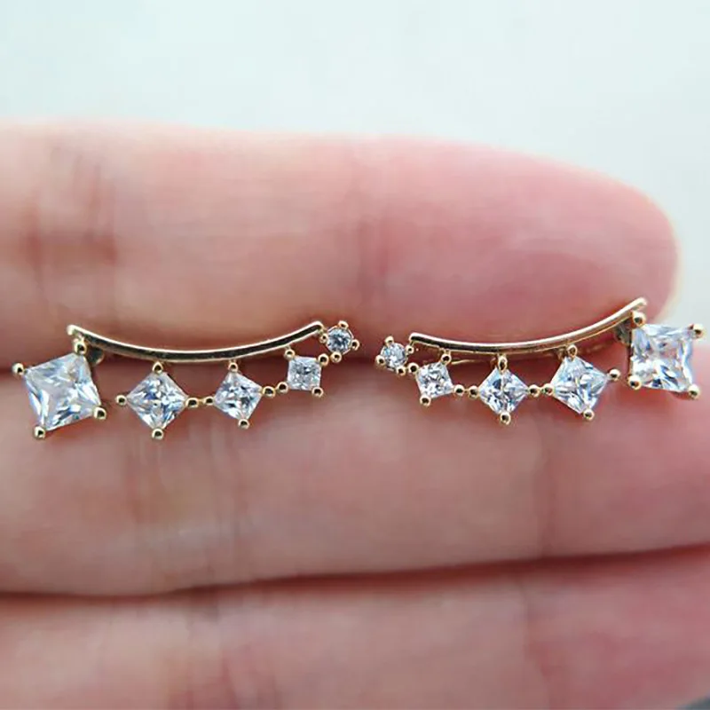 Hot Sale Minimalist Hollow Cute Star Stud Earrings Shiny Zircon Rhinestone Exquisite Joker Korean Women Earring Fashion Jewelry
Hot Sale Minimalist Hollow Cute Star Stud Earrings Shiny Zircon Rhinestone Exquisite Joker Korean Women Earring Fashion Jewelry