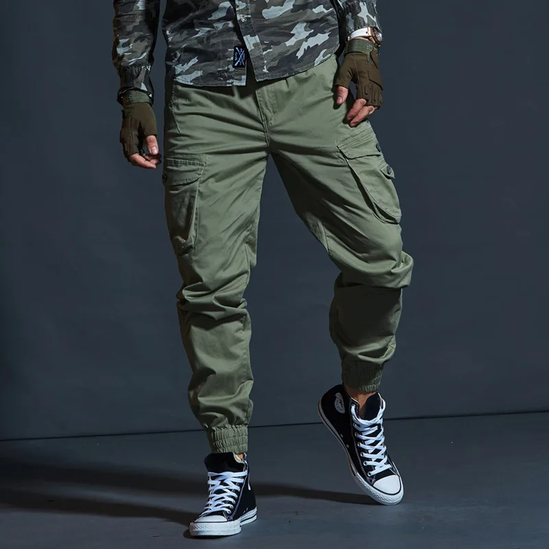2020 retracted legged camouflage tooling locomotive Multi Pocket legged pants trendy men's Slim small foot casual pants men's 
2020 retracted legged camouflage tooling locomotive Multi Pocket legged pants trendy men's Slim small foot casual pants men's