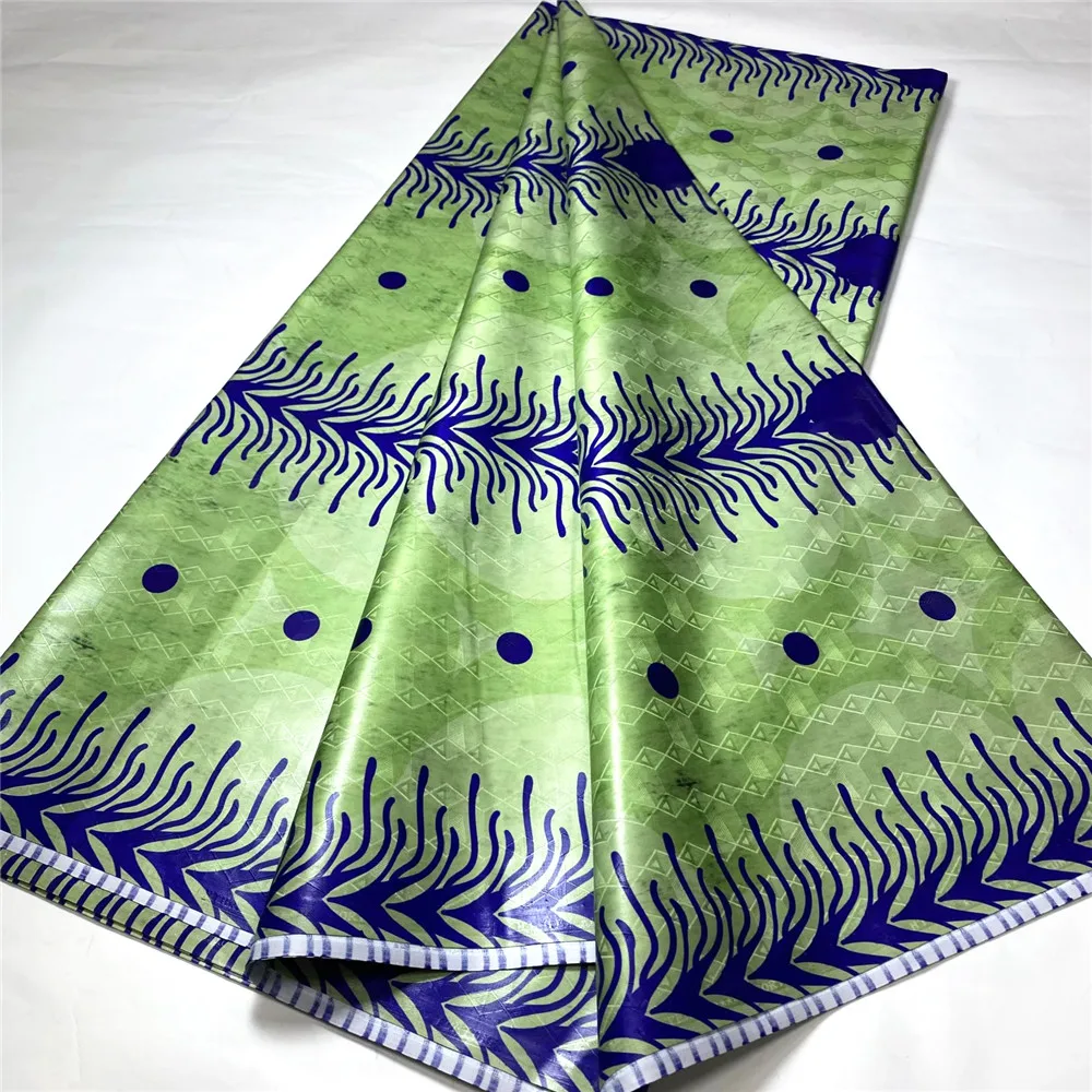 Ulifelace 4 / Bazin 100% BL444
Ulifelace 4 / Bazin 100% BL444