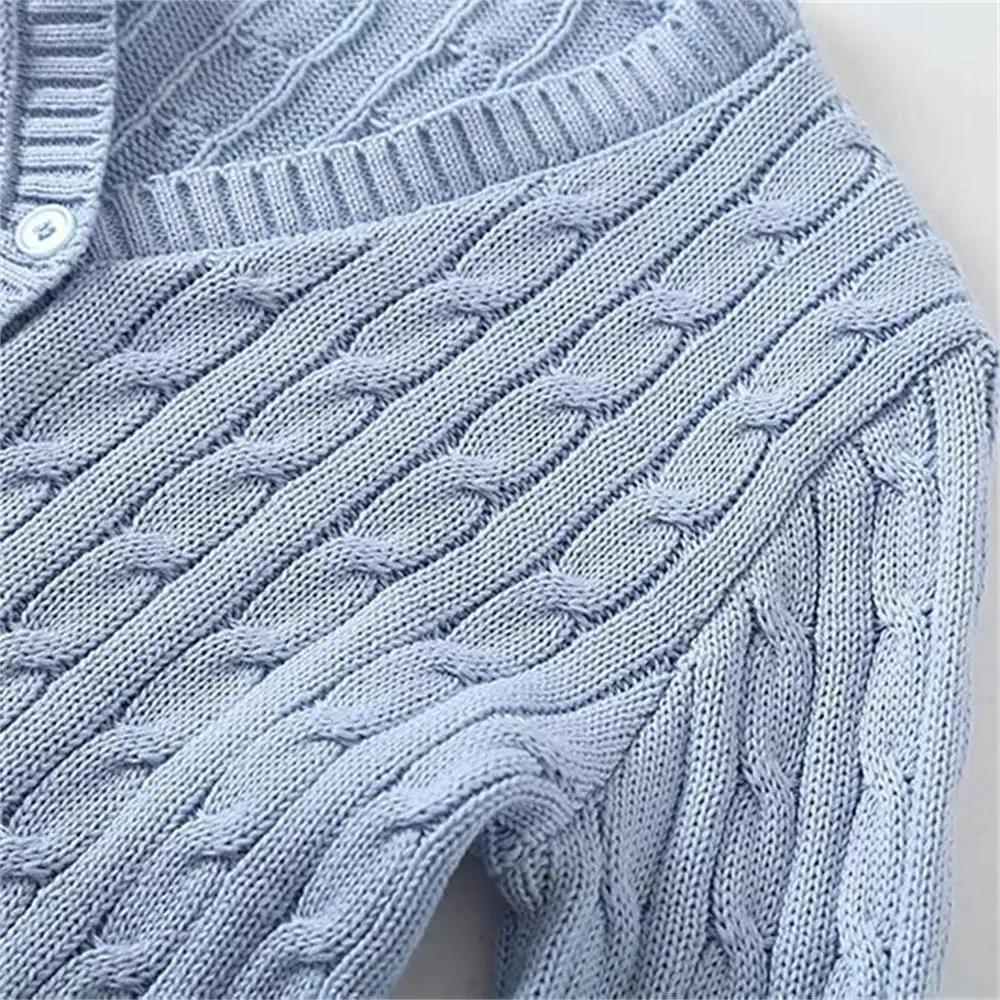 020 summer wear new simple trend knitted twist long sleeve V-neck cardigan sweater
020 summer wear new simple trend knitted twist long sleeve V-neck cardigan sweater