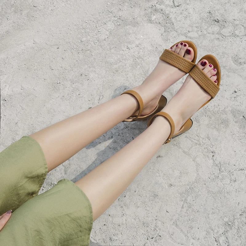 Womens Chunky High Heels Sandal Shoes Summer Cross Strap Sandals Street Shoes Women Shoes Plus Size 33 - 43 Sandals
Womens Chunky High Heels Sandal Shoes Summer Cross Strap Sandals Street Shoes Women Shoes Plus Size 33 - 43 Sandals