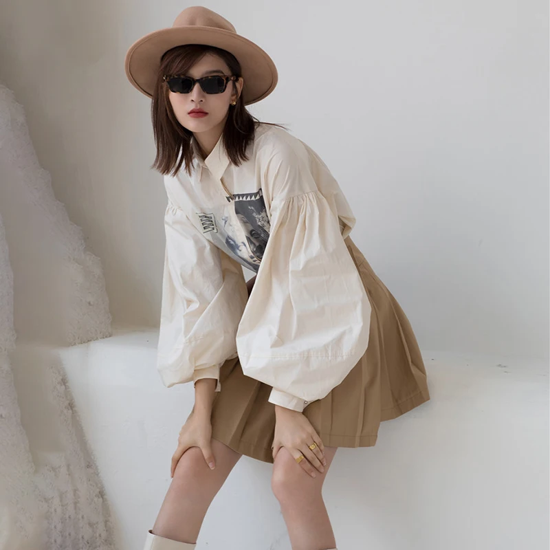 SHENGPALAE Elegant Character Printed Blouse Women's Spring 2021 New Lapel Large Size Single Breasted Puff Sleeve Shirt 5B718
SHENGPALAE Elegant Character Printed Blouse Women's Spring 2021 New Lapel Large Size Single Breasted Puff Sleeve Shirt 5B718
